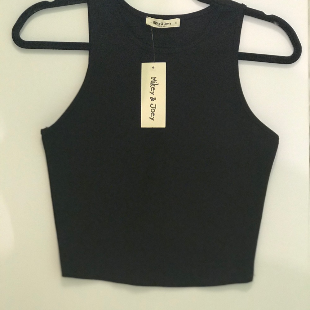 Black crop top - Picture 3 of 4